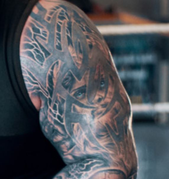 Eddie plemenska tetovaža