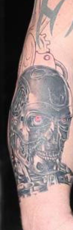Eddie terminator inspirirana tetovaža