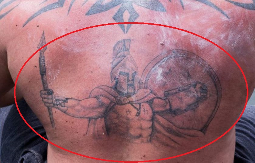 Eddie tetovaža na leđima