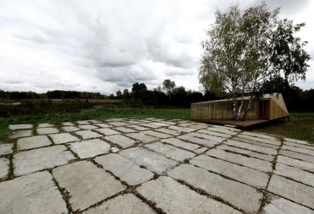 mică casă de vară din lemn Moscova terasă de mesteacăn