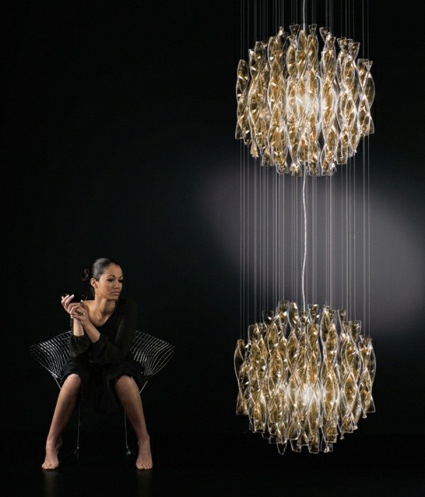 lustre aurii Candelabre aurii sclipitoare