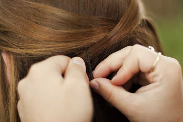 Bobby pins-trendy-accessories-diy-hairstyle