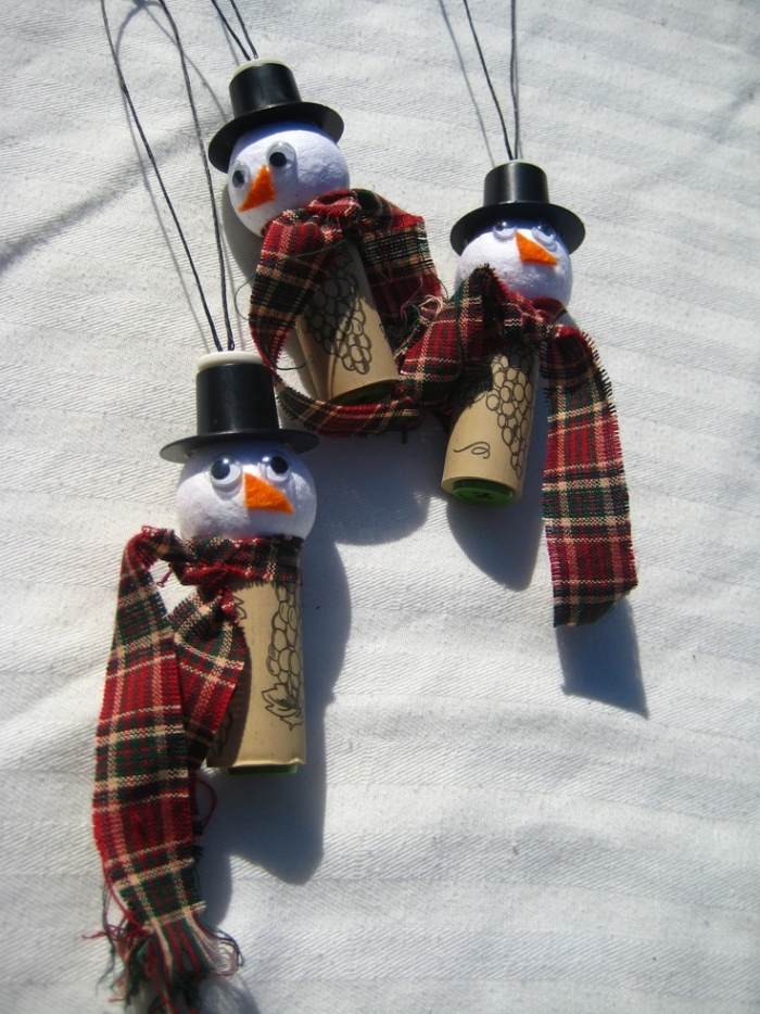 idei-de-reciclare-dopuri-de-plută-folosite-cu-copii-de-Crăciun