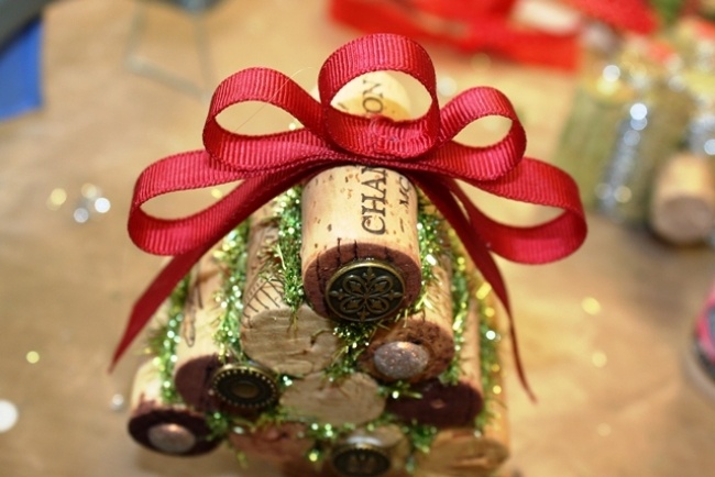 Crăciun-deco-reciclare-artizanat-artizanat-cu-plută-deco-brad-pentru-bord