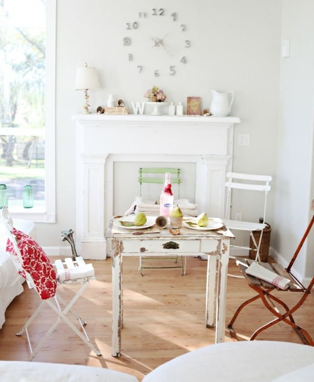 Zonă de luat masa șablon decorat în stil șemineu Idei de decorare a șemineului în stilul mesei