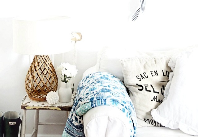 Piesele decorative shabby chic pot fi găsite pe piața de vechituri franceză Piesele decorative găsesc piața de vechituri franceză vintage