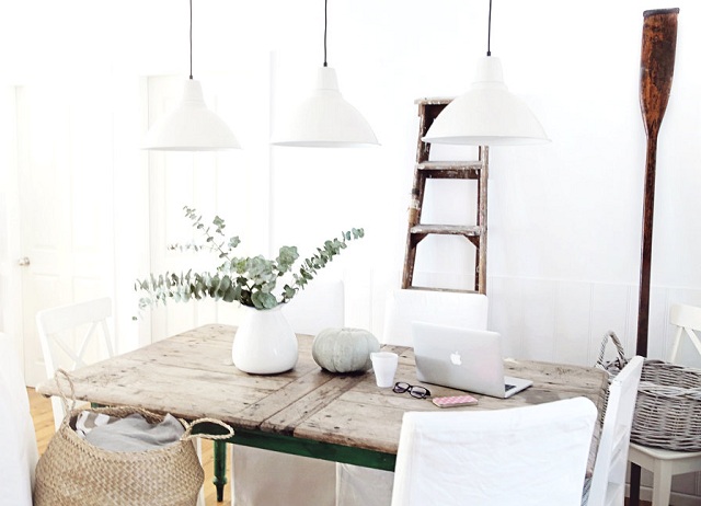 Lampă de masă din lemn, pandantiv, coșuri din rattan șic francez Lampă suspendată coșuri de șuncă franceză din ratan, zonă de luat masa