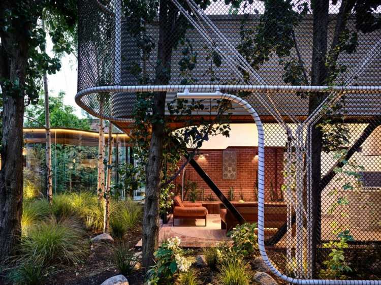 fațadă ondulată colțuri rotunjite grădină plantare zonă de zi deschisă