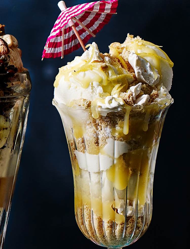 Faceți-vă propriul cupă de înghețată cu înghețată de lămâie și vanilie - rețetă răcoritoare delicioasă