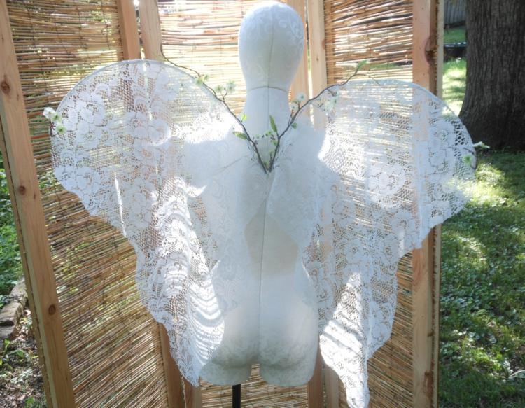 aripi de înger-tinte-punct-fir-simplu-inspirație-alb