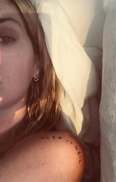 Erin Wasson tatuiruotę pasilikite sau