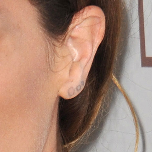 erin-wasson-ear-tattoo