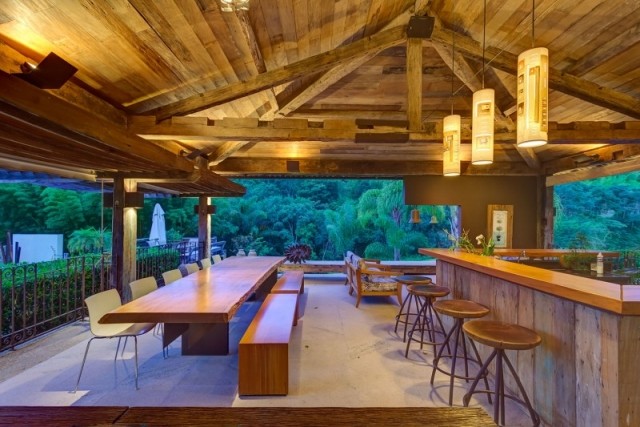 Pavilion de locuit din lemn - bucătărie amenajată-zonă de luat masa Hazienta-exotică