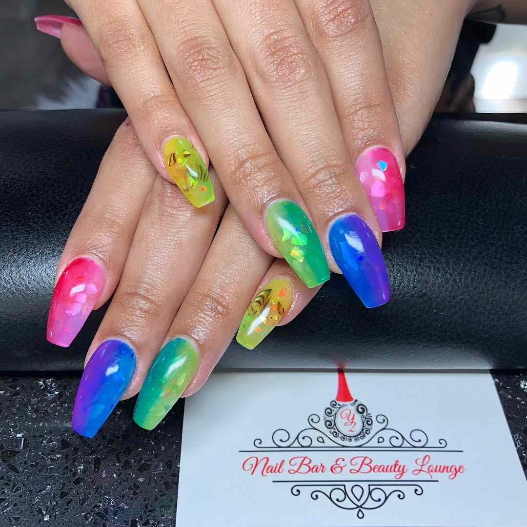 Festival unghii culori neon ombre acrilice unghii designuri idei moda treds