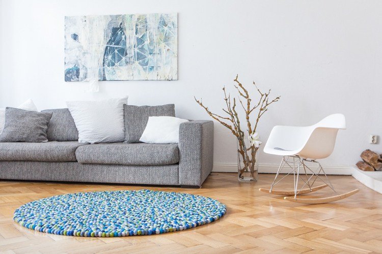 Covor cu bile din pâslă rotund -fă-te-singur-albastru-alb-sufragerie