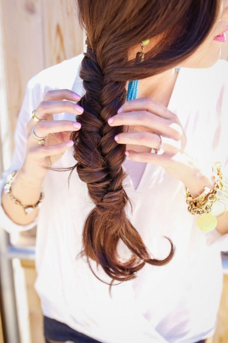 Instrucțiuni de împletitură cu șireturi-mai-volum-împletitură-laterală-anulată-arată-DIY