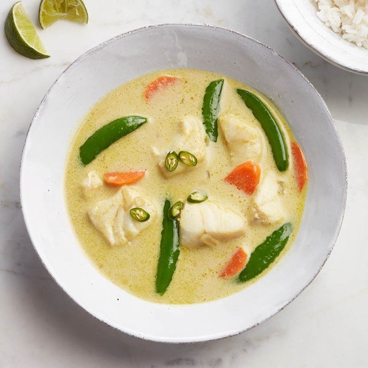 Supă de pește aromată thailandeză cu lapte de cocos rețetă delicioasă