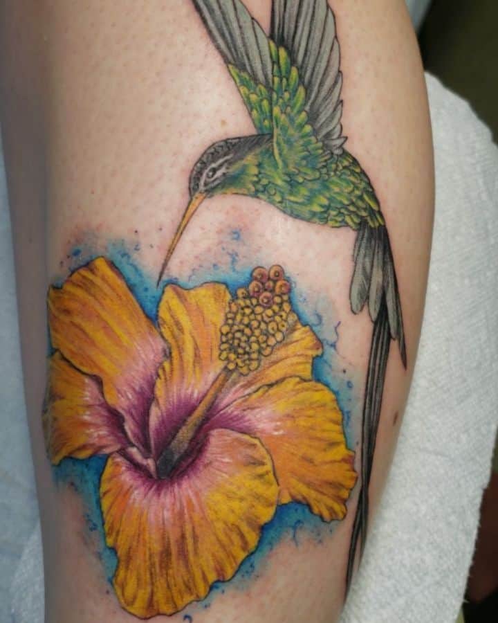 Hibisko gėlių tatuiruotė 2