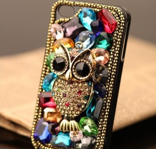 Realizați carcasa iPhone în pietre decorative în cinci pași