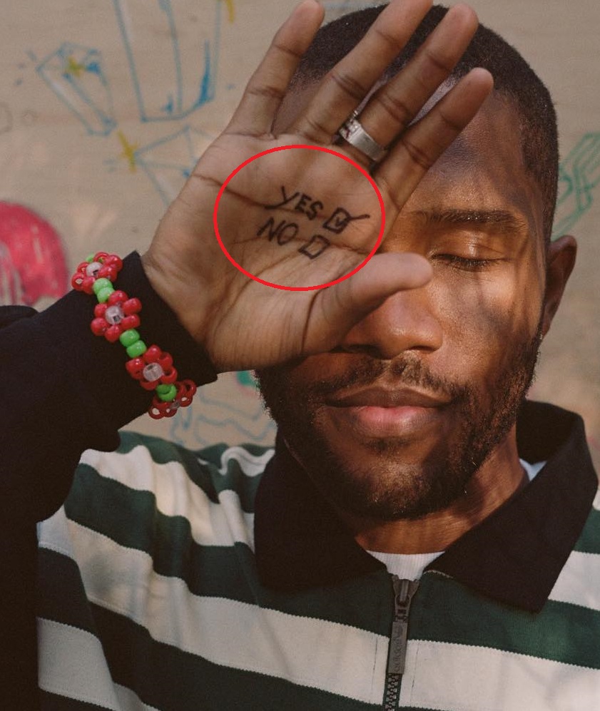 Frank Ocean dešinės rankos delno tatuiruotė