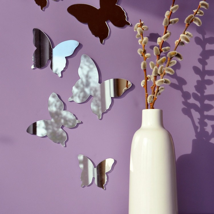 Fluturi oglindă pe un perete purpuriu Decor de primăvară pentru apartament fluturi-oglindă-perete-autocolant-salcie pisică-vază