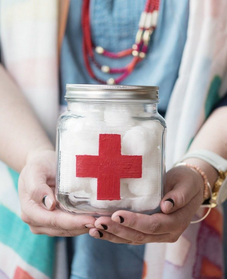 Faceți un caz de urgență ca un cadou pentru a vă deplasa în voi înșivă colecții-de-cadouri-faceți-vă-singur-bricolaj-cutie-de-urgență-recipient-de-sticlă-roșu-pictură-cruce-bumbac