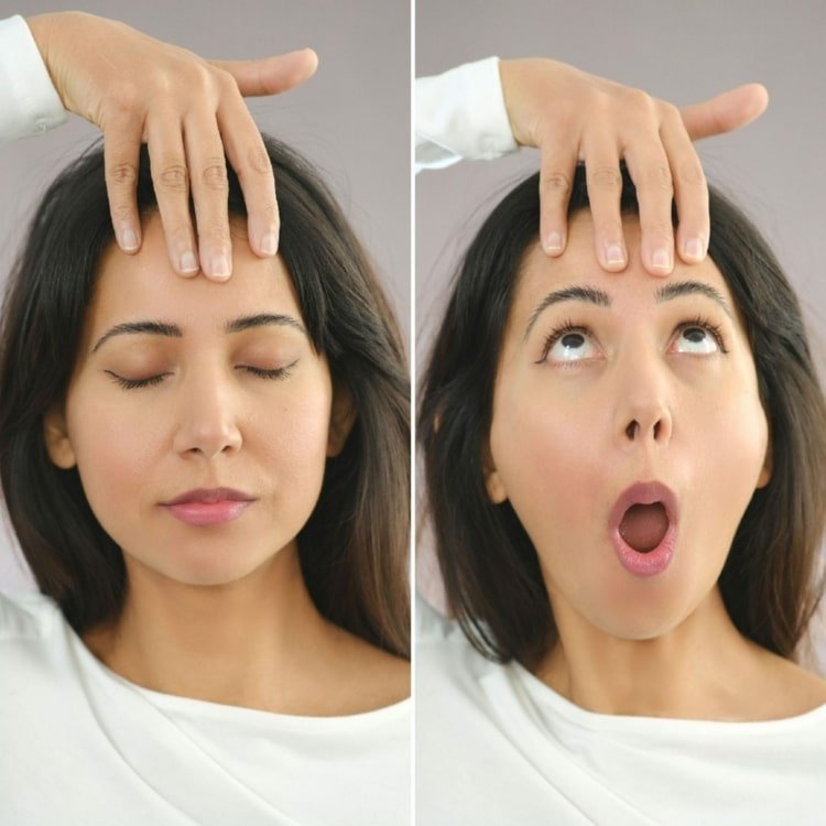 Contracarați ochii obosiți cu exerciții de întindere revigorante