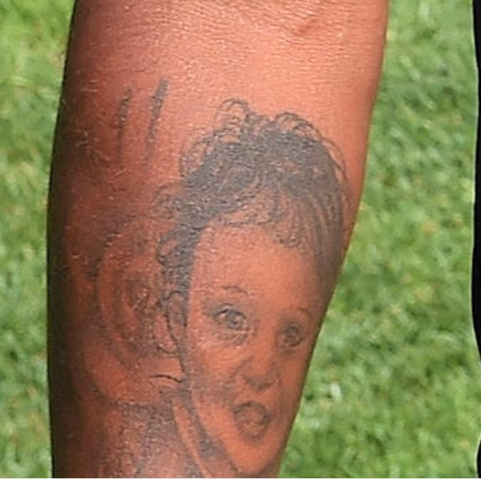 Glen rose e baby ritratto tatuaggio