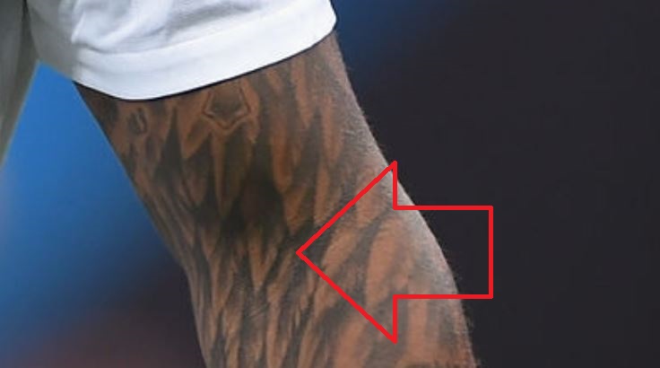 Tatuaggio con piume di Glen