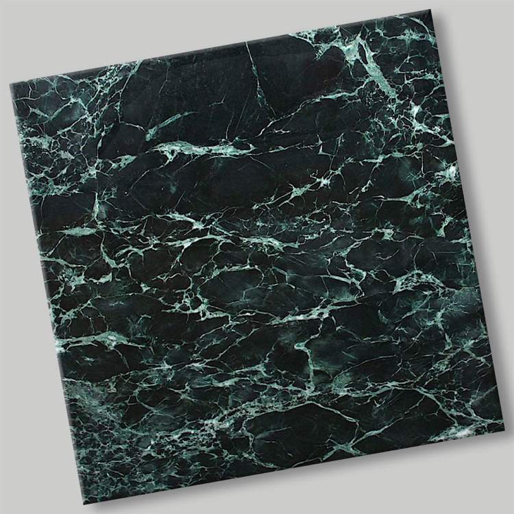 Placi de marmură verde închis cu vene albe