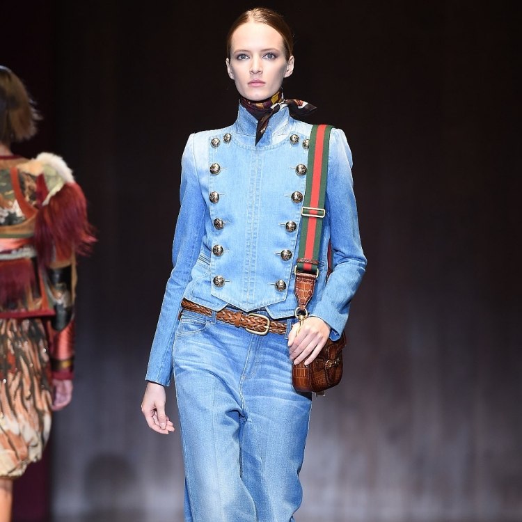 Curea din cea mai recentă colecție Gucci Arată Gucci primăvara 2015 Săptămâna modei din Milano