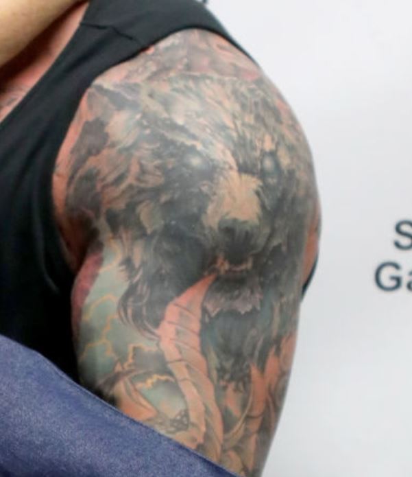 Hafpor urzgiantis lokys ant bicepso