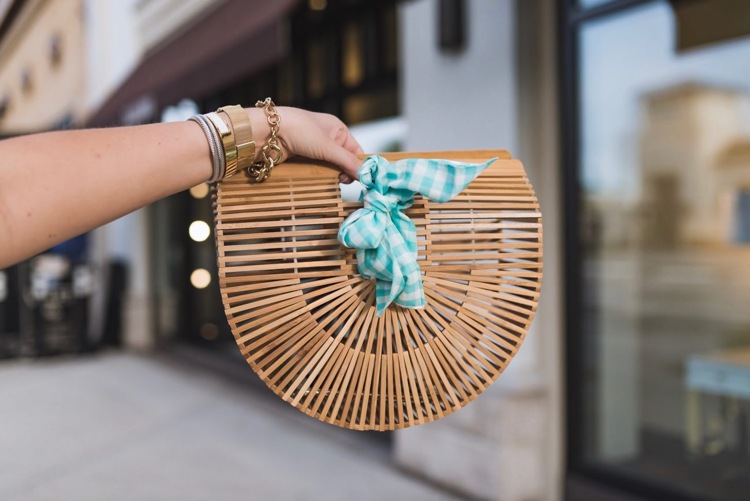 Cravată din pânză stil genți de mână din lemn