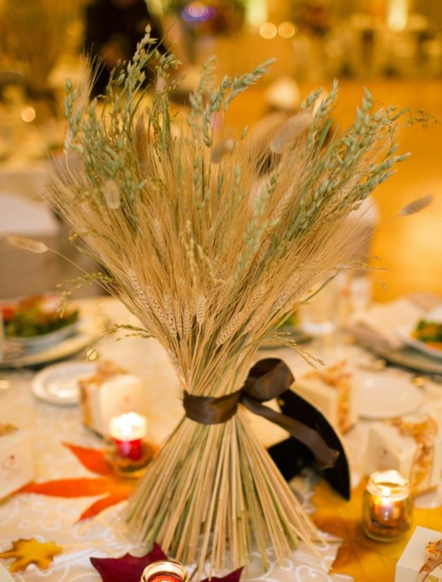 Decorarea mesei de toamnă - în loc de flori, puteți alege iarba și cerealele toamna decorare masa cereale secara desigur
