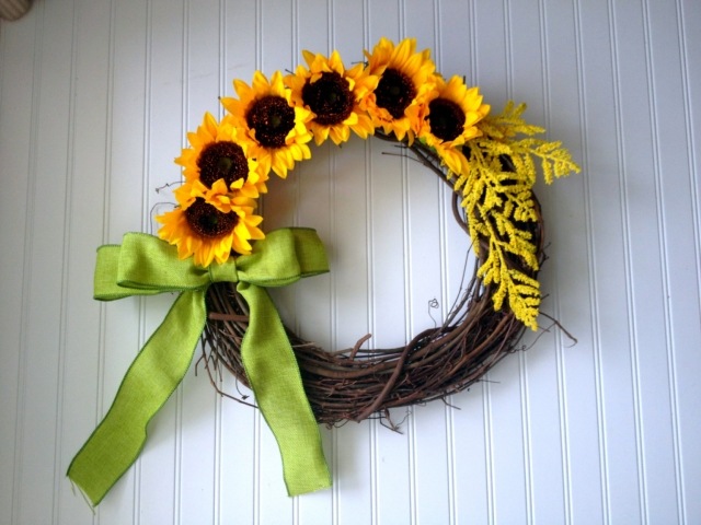 decor de toamnă vânturi coroană floarea-soarelui panglică verde decorare-toamnă-fluturi-coroană-floarea-soarelui-verde-panglică