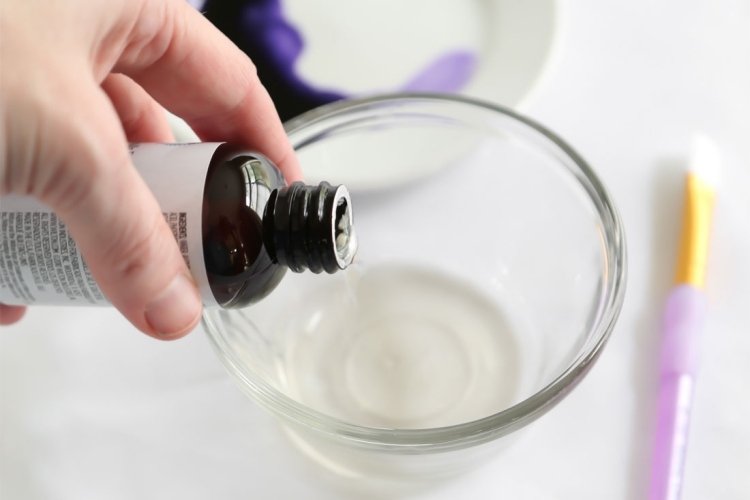 extract clar de vanilie ca agent de dizolvare pentru culorile comestibile tort-de-nunta-instructiuni-extraordinare-acuarela-vanilie-extract-solutie