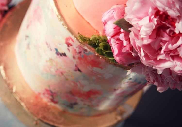 decorați prăjiturile de nuntă cu mai multe niveluri cu motive florale Tort de nunta extraordinar -acvarela-roz-bujor-acuarela-fondant