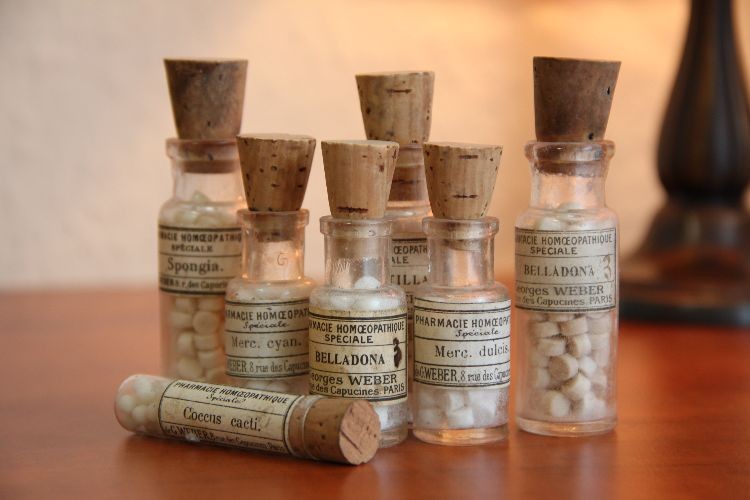 homeopatie istoric principii de bază sticle de remedii