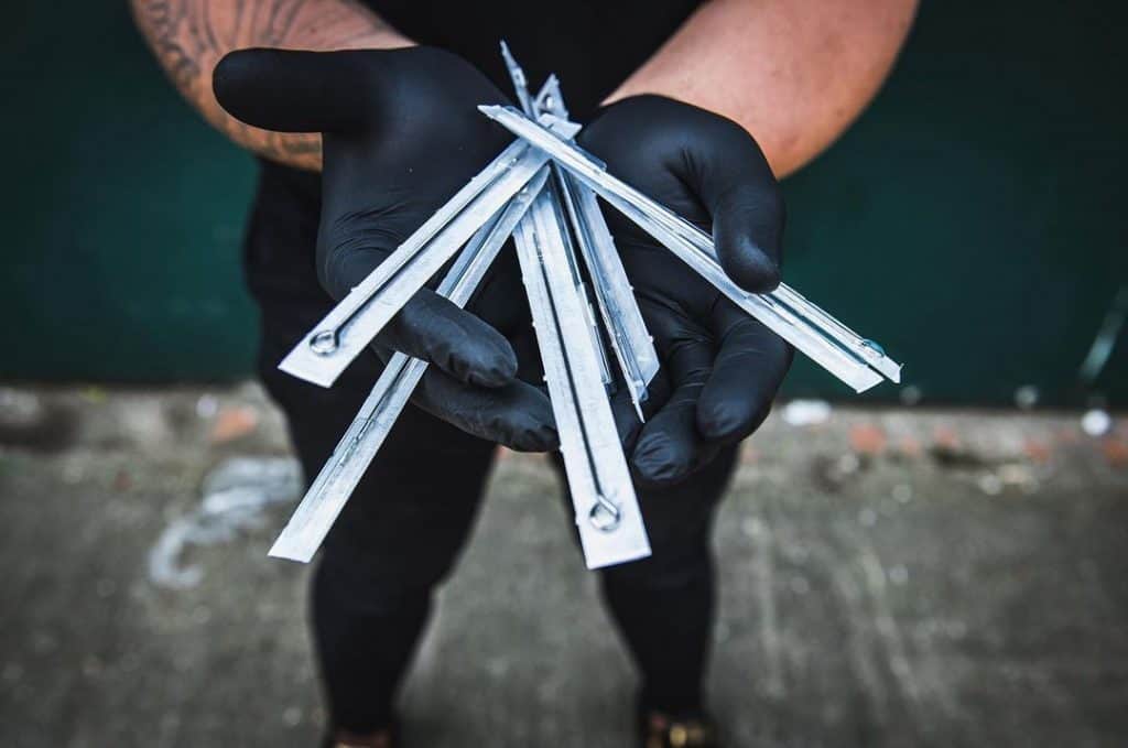 Tatouages Stick-and-Poke Un résumé rapide