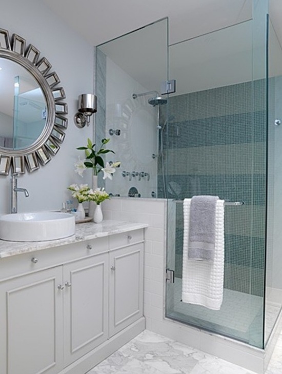 Idei baie marmura farfurie pardoseala sticla cabina dus mozaic albastru deschis