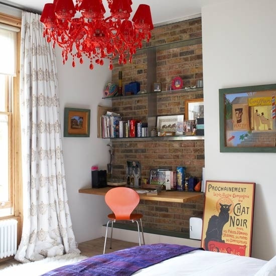 Idei de amenajare a camerelor pentru tineret idei de perete rustic de cărămidă candelabru roșu Idei de amenajare a camerelor pentru tineri design candelabru rustic de perete din cărămidă