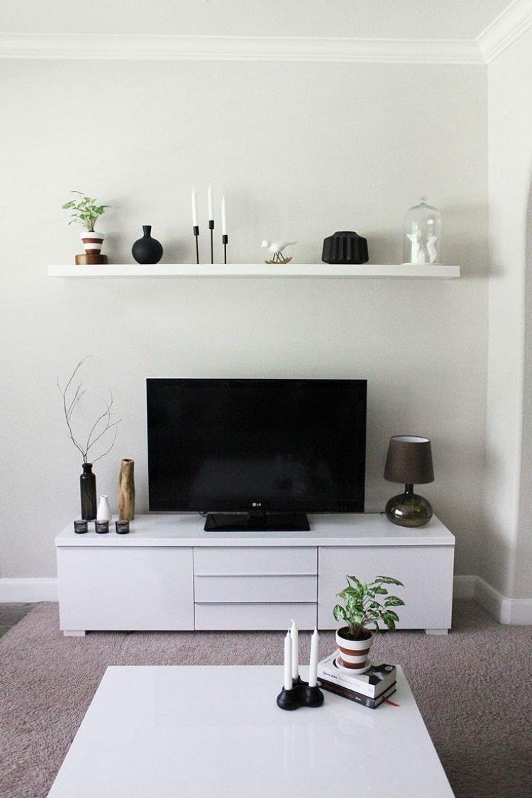 Imaginea de margine ca un raft de perete deasupra televizorului ikea-picture-strip-ribba-living-shelf-shelf-white