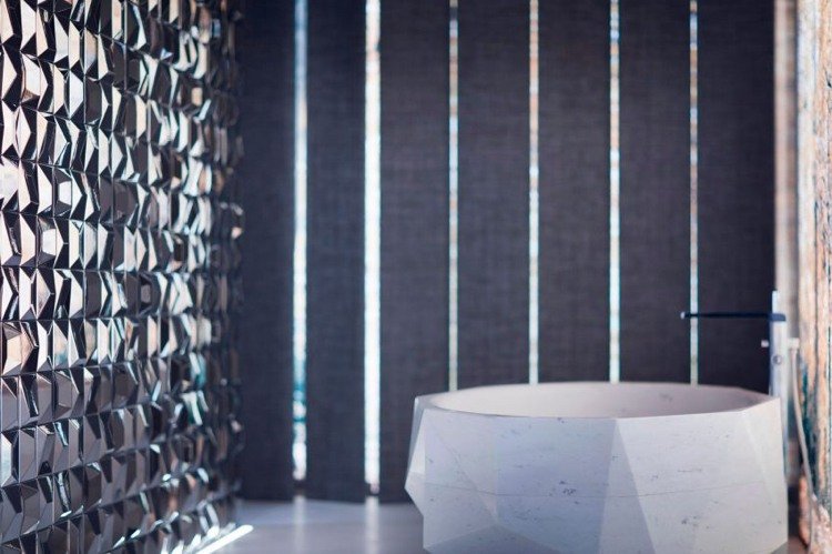 Cadă cu forme geometrice din piatră naturală pereți-despărțitori-de-iluminare-indirectă-cu-cadru-de-sine-cu-formă-geometrică