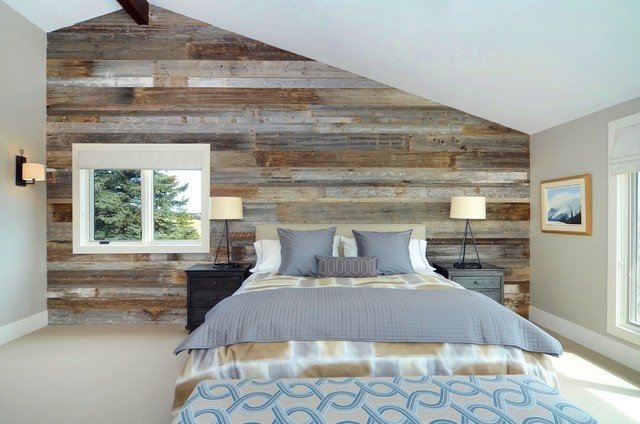 Dormitor de perete din lemn reciclat rustic Placare perete dormitor rustic tavan înclinat