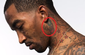 Tatouage de conception du cou gauche J.R. Smith