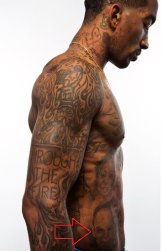 Tatouage J.R. Smith pour le bas du ventre