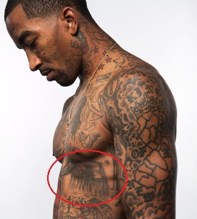 J.R. Smith Tatouage Abdomen Gauche.jpg