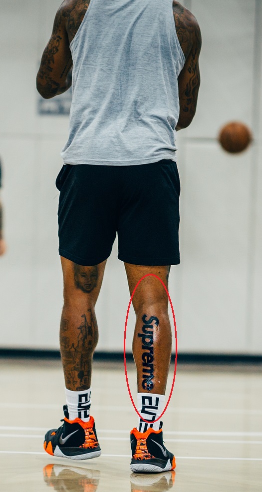Tatouage suprême de la jambe droite J.R Smith