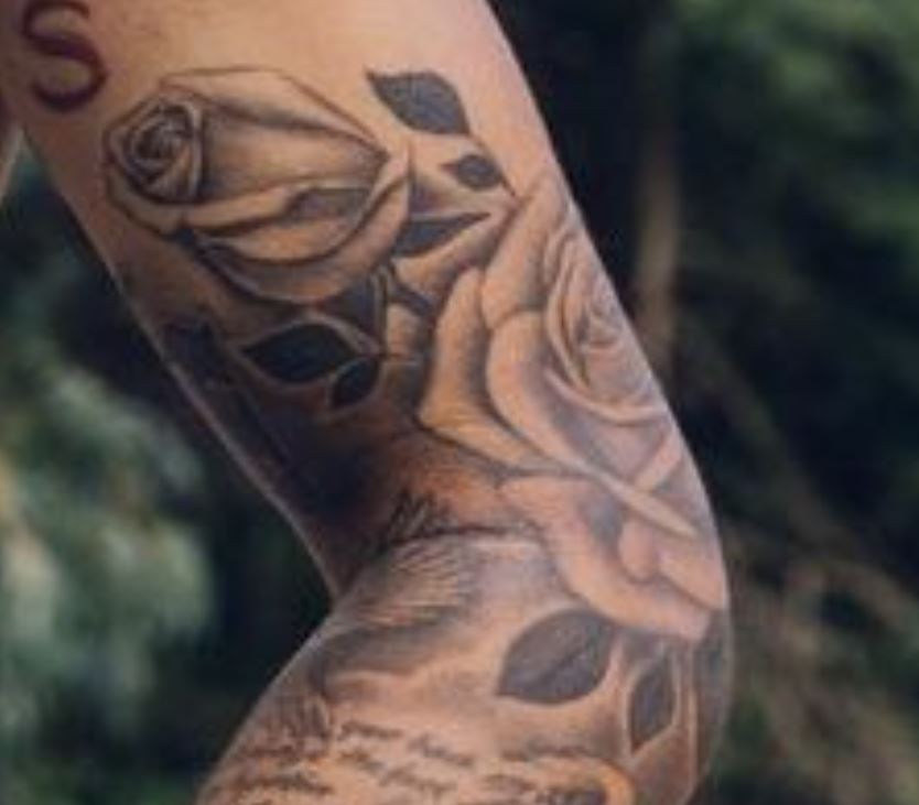 Tatouage de roses de jadon
