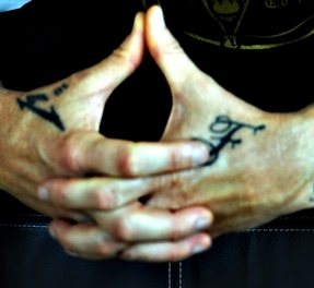 ジェームズハンドタトゥー